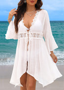 Saída de Praia Com Renda Decote V e Amarração Charmosa