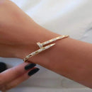 BRACELETE ZIRCONIA PREGO COM FAIXAS OVAIS CRAVEJADAS